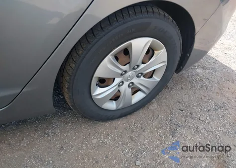 2016 Hyundai Elantra Se из США, поврежденный, VIN KMHDH4AE4GU619713